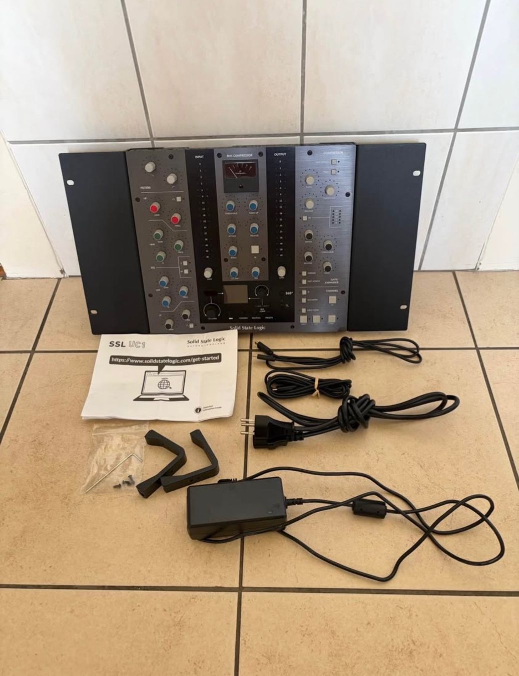 Solid State Logic Mischpulte: SSL - Solid State Logic UC1 - Plugins Controller - mit rack – Gebraucht aus Lausanne von LePetitBrocanteur 1