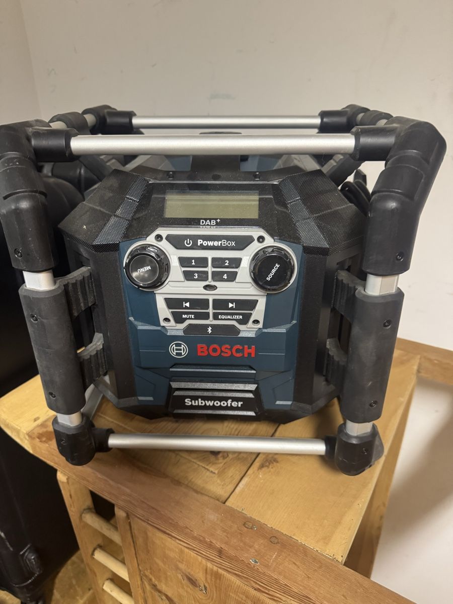 Bosch Radio: Bosch PowerBox DAB+ Bluetooth Subwoofer gebraucht – Usato da Domat/Ems venduto da len_lt5n