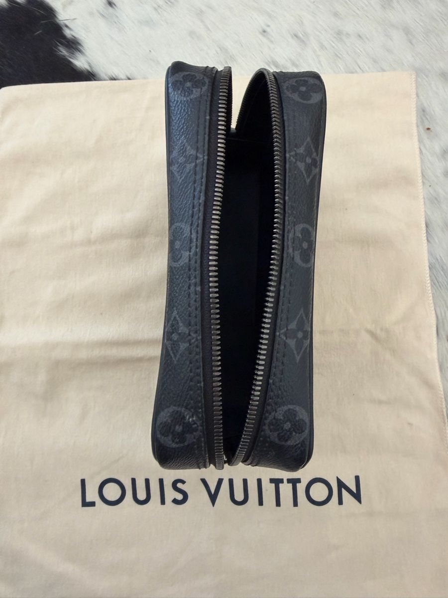 Louis Vuitton Custodie per cosmetici: Louis Vuitton Trousse Noire – Nuovo (secondo la descrizione) da Bulle venduto da Re-a-loved 3