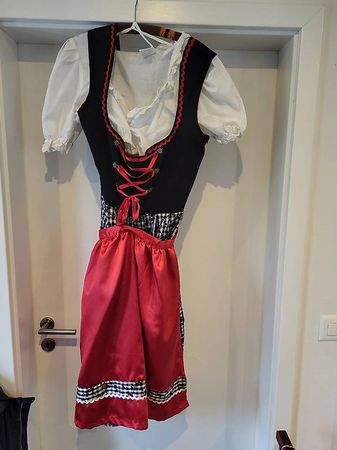 Dirndl (Andrea Bocholt/Manor) 44/46
