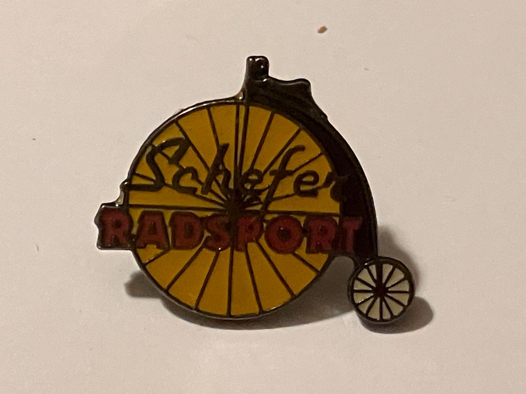 Plaketten & Abzeichen: 1 Pin Schefer Radsport – Gebraucht aus Basel von djwwpp