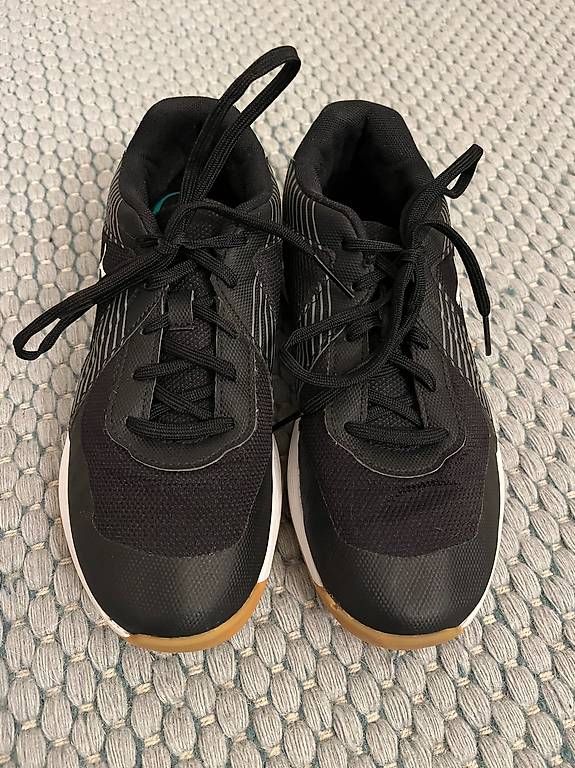 Puma Scarpe per ragazzi: Hallenschuh Puma Varion 38 – Usato da Wabern venduto da ricar4do