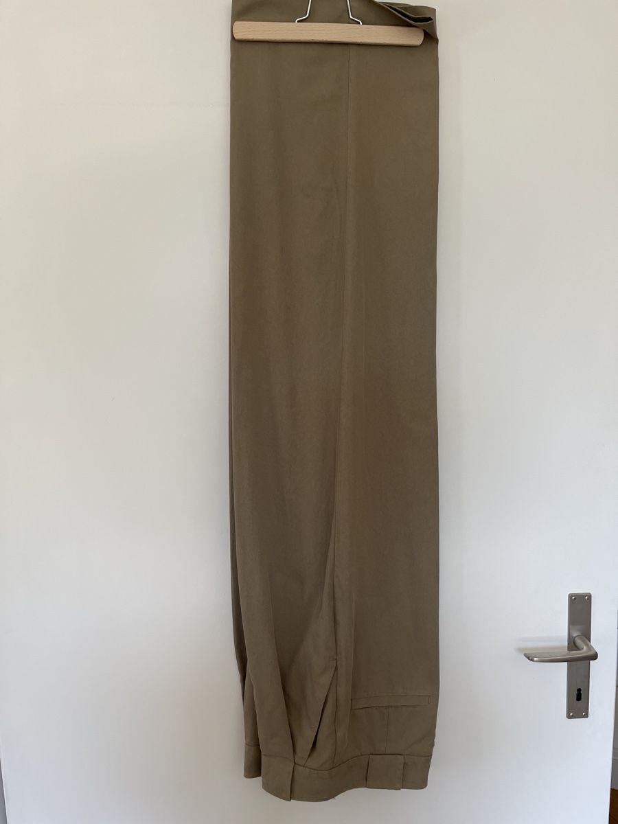 Mango Pantaloni: Elegante Marlenehose khaki Mango 36 – Usato da Herrliberg venduto da spunggi