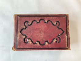 Ancien album photo, avec photos à l’intérieur 