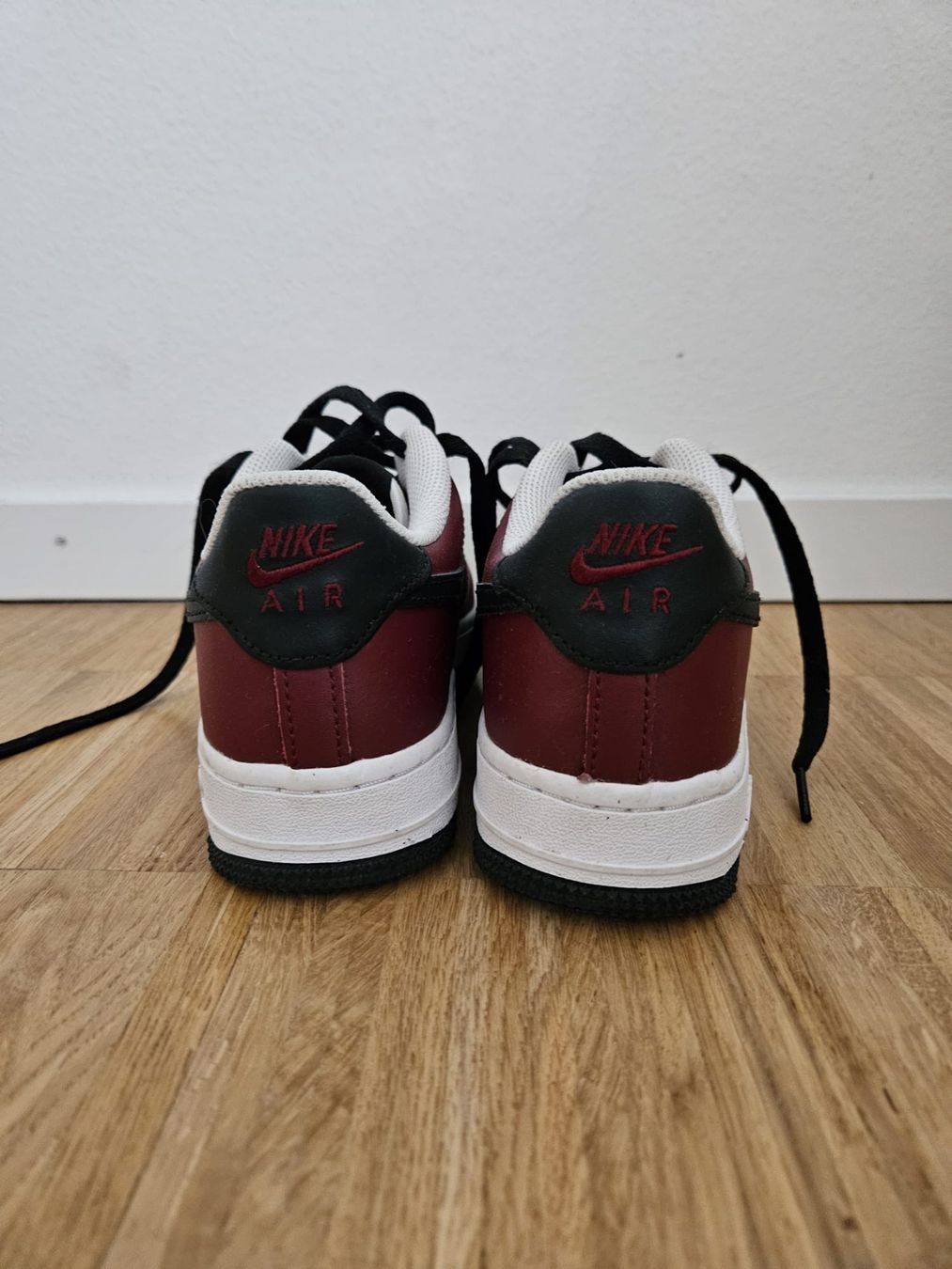 Nike Scarpe da uomo: Nike taille 37.5 – Nuovo (secondo la descrizione) da Genève venduto da Lalafanny66 2