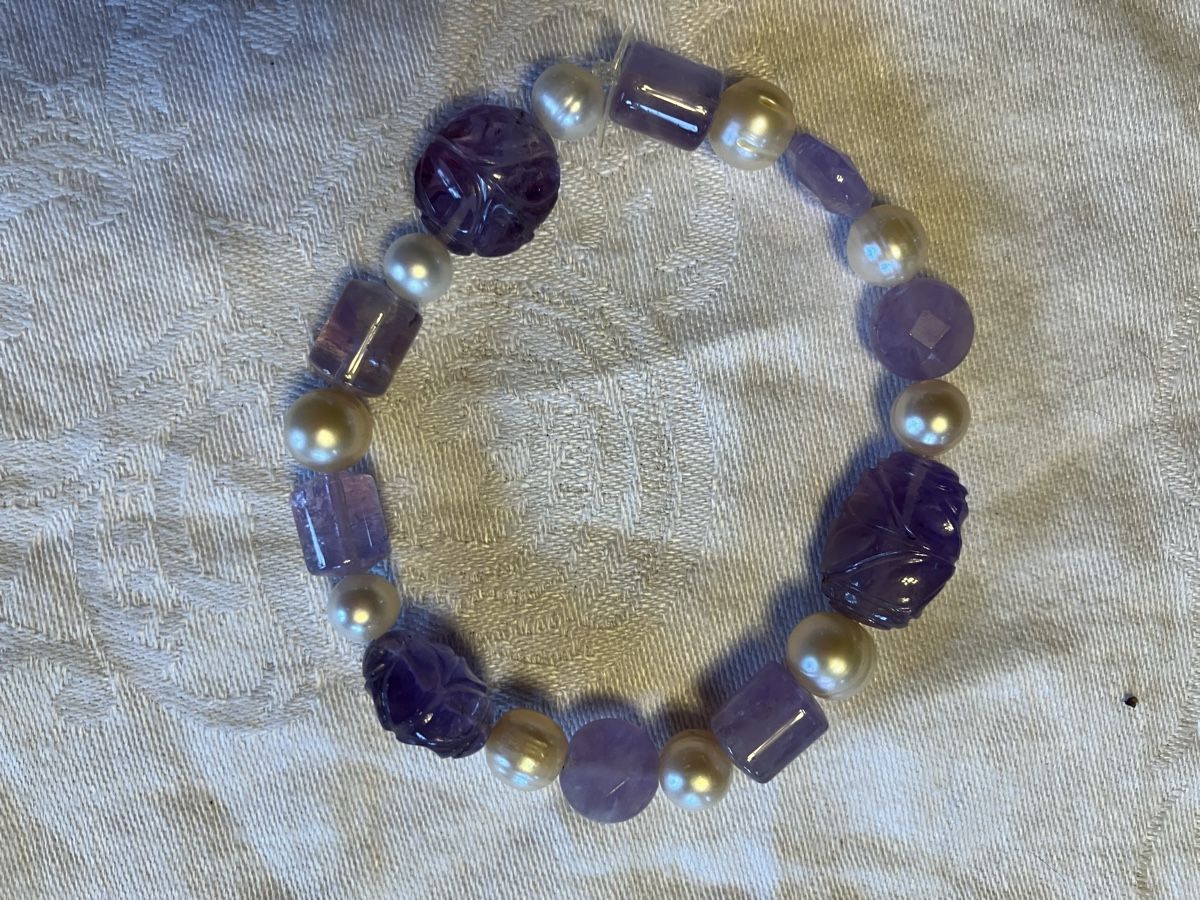 Sonstiger Schmuck: 5 Armbaender mit Süssw Perlen und Amethysten – Neu (gemäss Beschreibung) aus Bassersdorf von groovygremlin 2