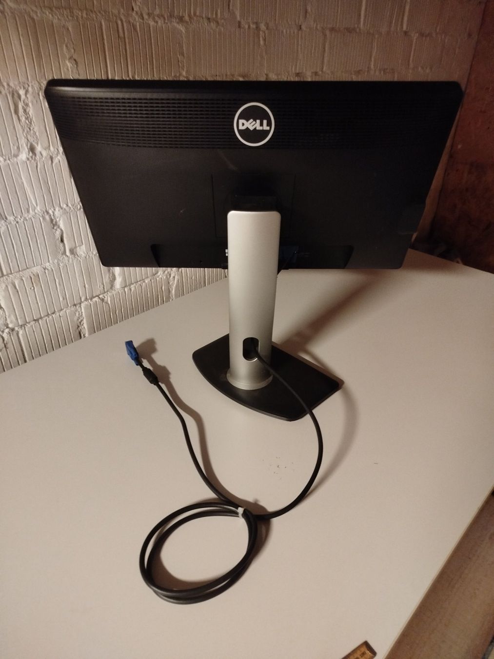 Dell Monitor: PC Monitor Bildschirm – Usato da Langnau i. E. venduto da pre_8vs8 2