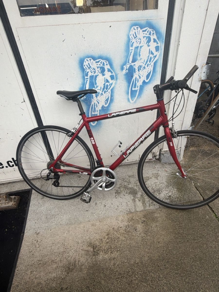 Lapierre Vélos: Vélo hybride Lapierre  – D'occasion à Chavannes de Bogis par yan_cz2h