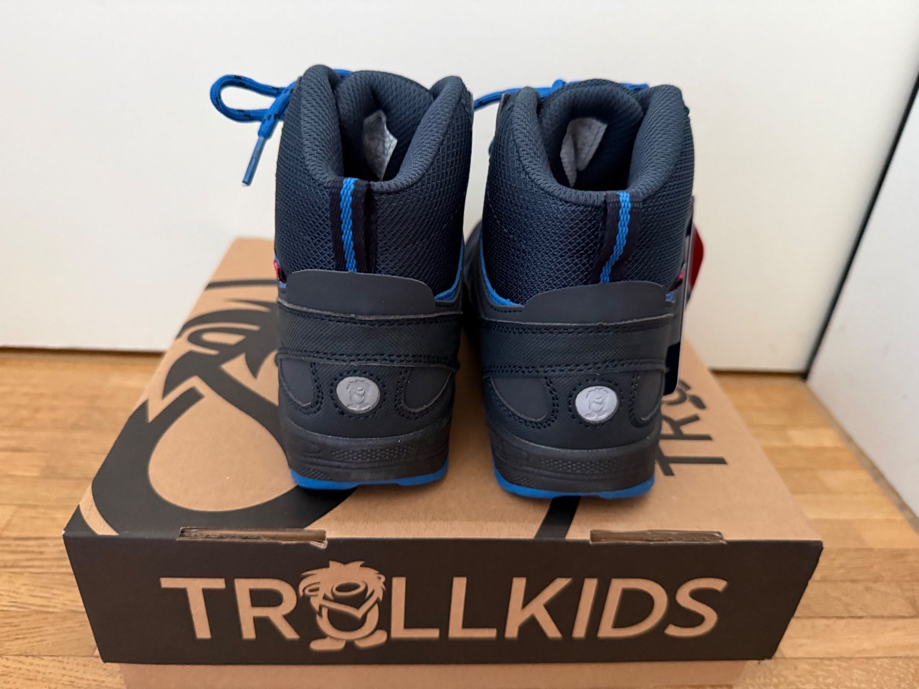 Scarpe per ragazzi: Wanderschuhe Trollkids Gr. 33 neu – Nuovo e nell'imballaggio originale da Zürich venduto da makmakmak 2