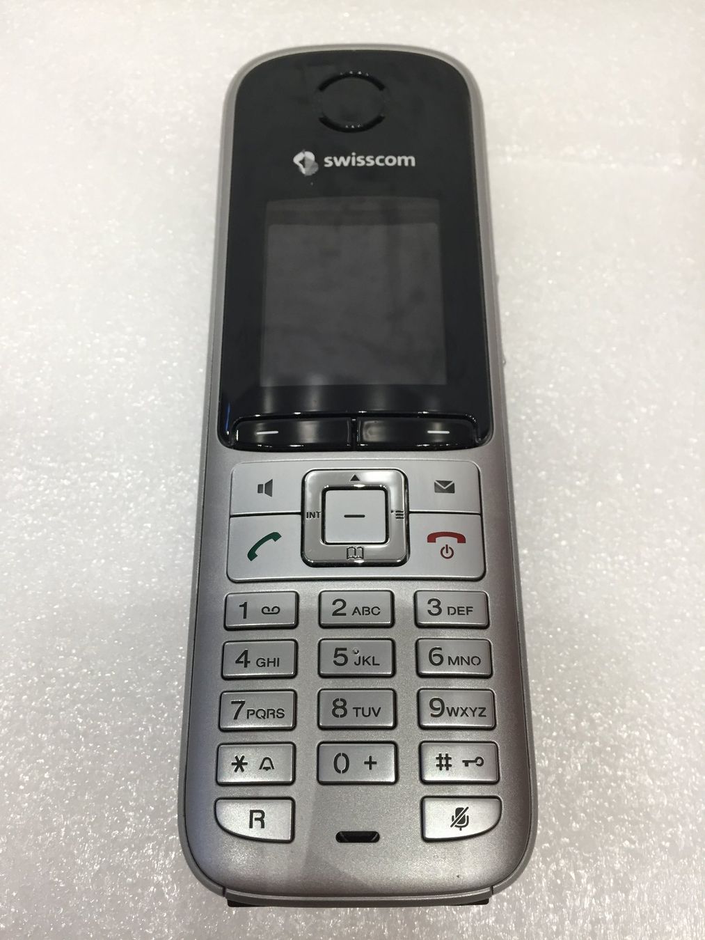 Swisscom Telefone: Swisscom S30852-S2156-F151-8 DECT Schnurlostelefon – Gebraucht aus Locarno von Sa.chan 1