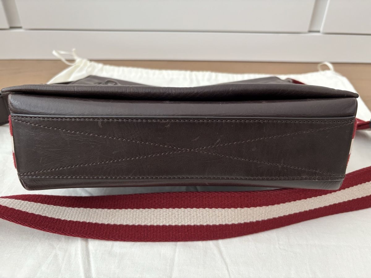 Bally Borse: Original Bally Umhängetasche – Usato da Luzern venduto da Magda1914 5