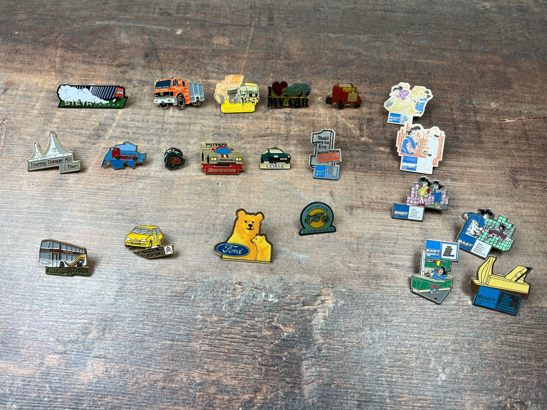 Spille & Fermagli: Pin Sammlung Auto Marken etc. 1 – Usato da Hallau venduto da R.R.91