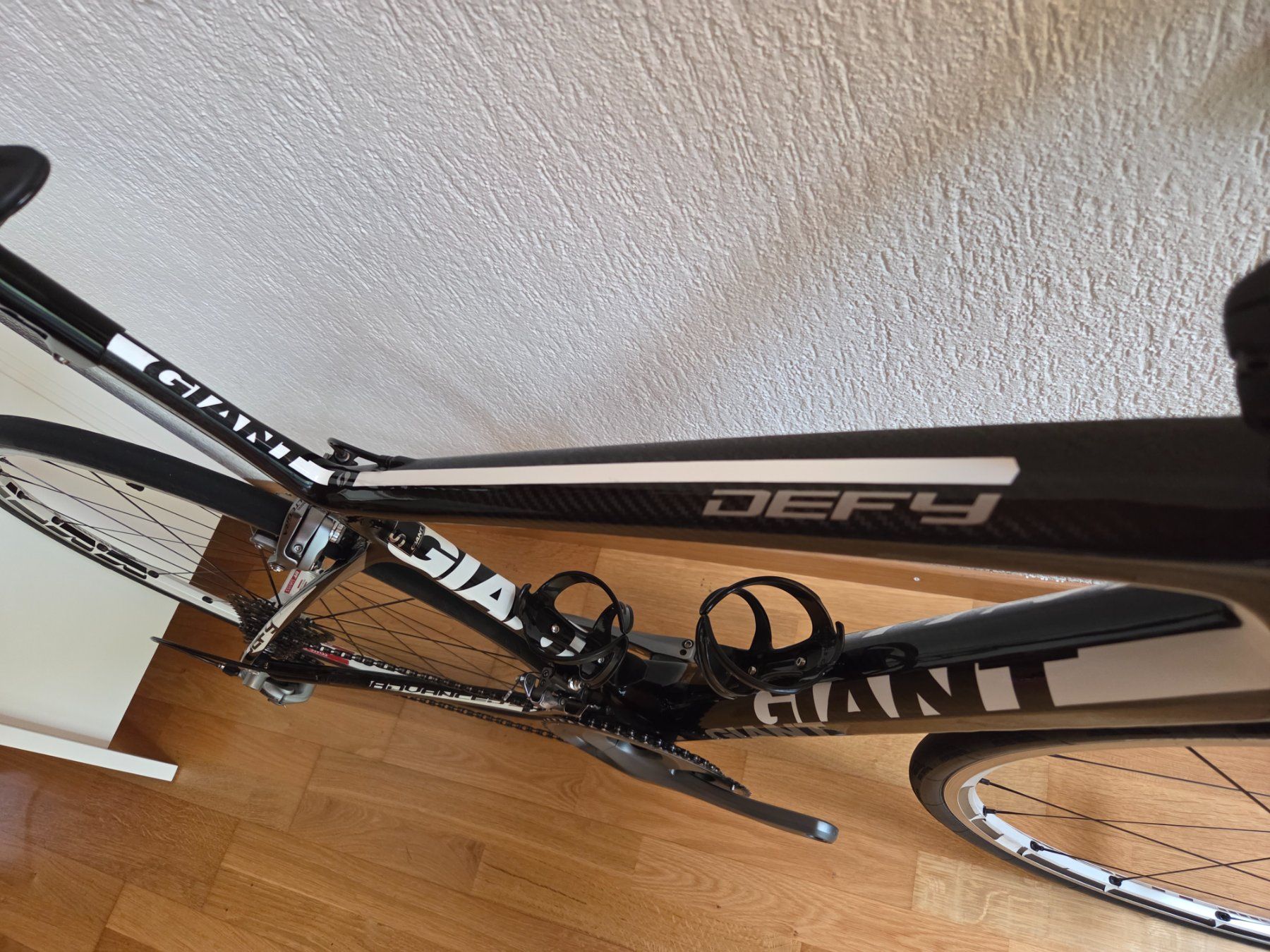 Giant Biciclette: Giant Defy Carbon R.H "S" 6.8Kg – Usato da Bösingen venduto da Spanbike 7