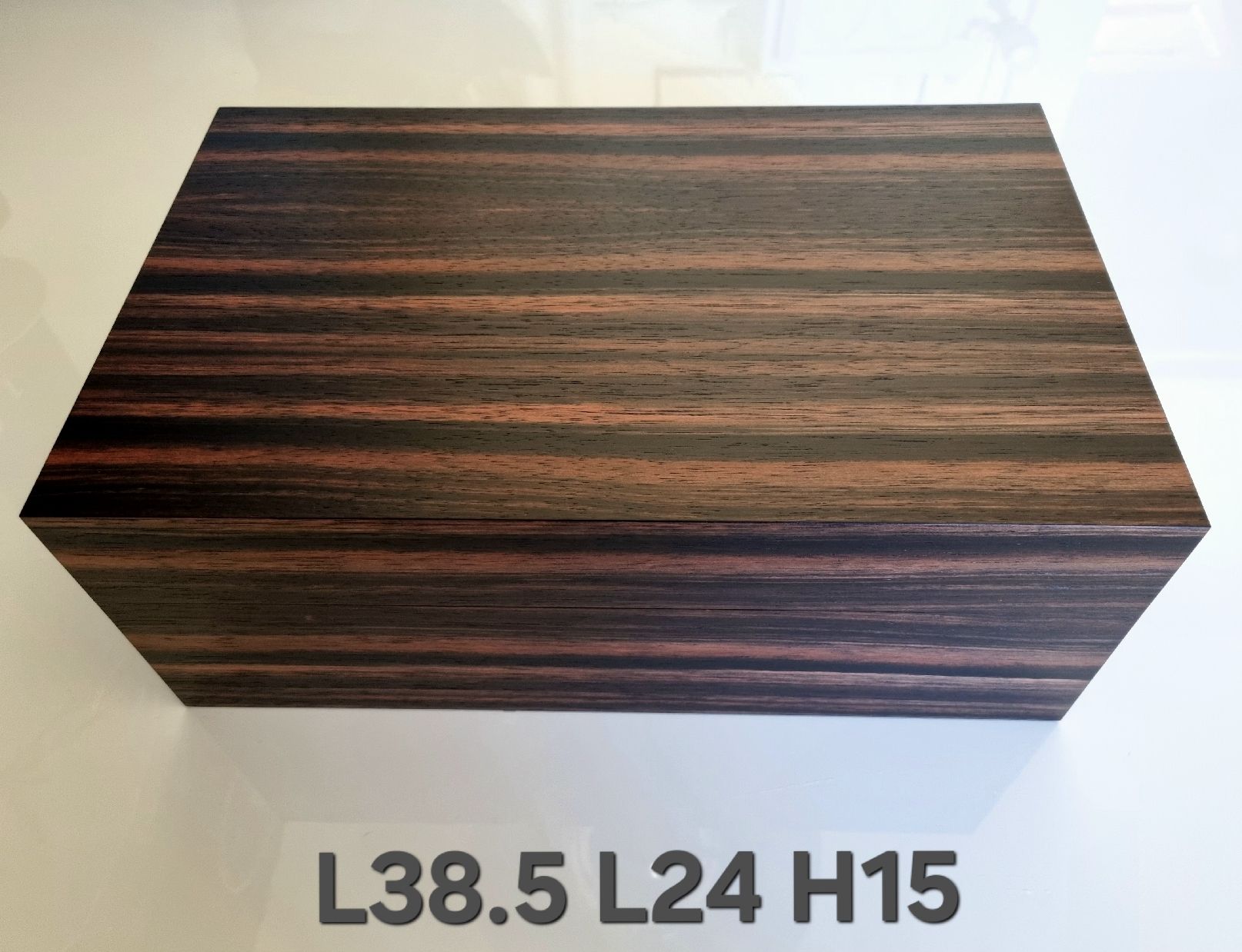Davidoff Humidore: Davidoff Humidor Ambassador Macassar – Neu und originalverpackt aus Lausanne von Kitisushi