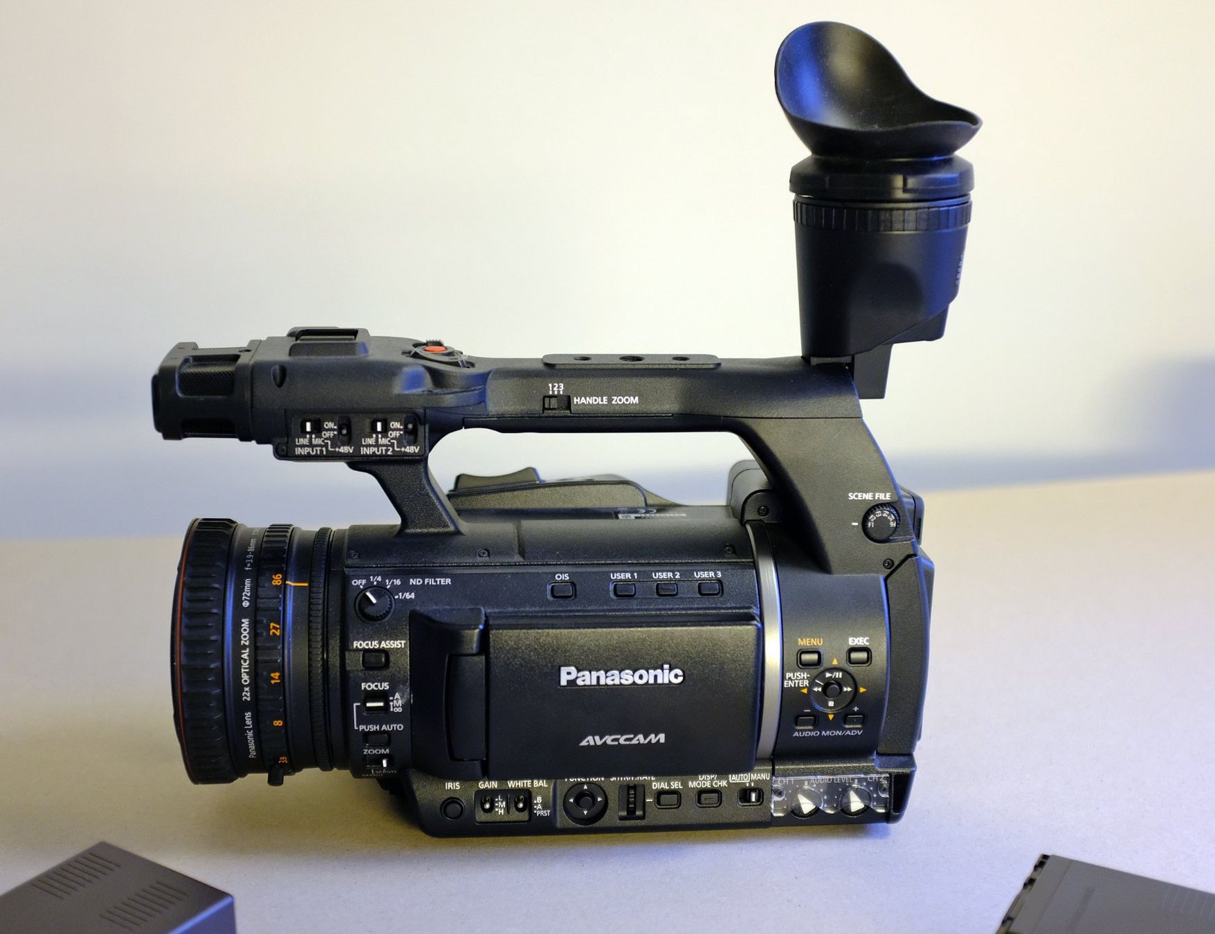 Panasonic Camcorder: Panasonic  Full-HD-Handheld-Camcorder – Gebraucht aus Winterthur von Christofjanine