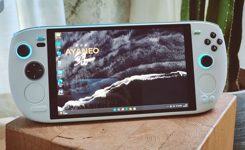 (4TB SSD/64GB Ram) AyaNeo Kun - Handheld gaming console (Gebraucht) in ...