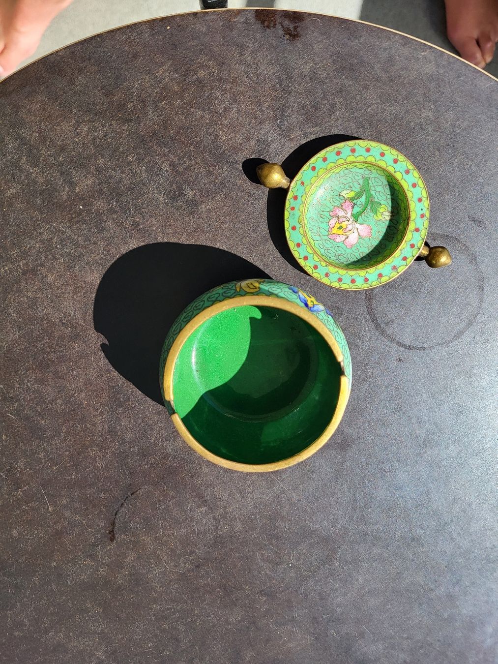 Tutte le decorazioni: Retro Cloisonné Schmuckdose, Grün mit Blumenmuster. – Nuovo (secondo la descrizione) da Zürich venduto da Lizi7 4