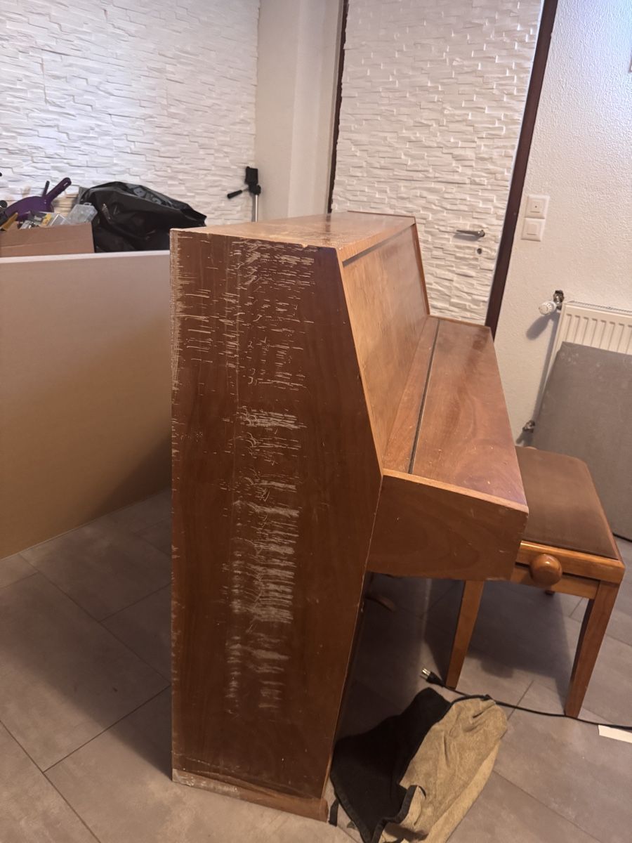Strumenti musicali: Welmar Piano/ Klavier – Usato da Holderbank AG venduto da min_285m 2