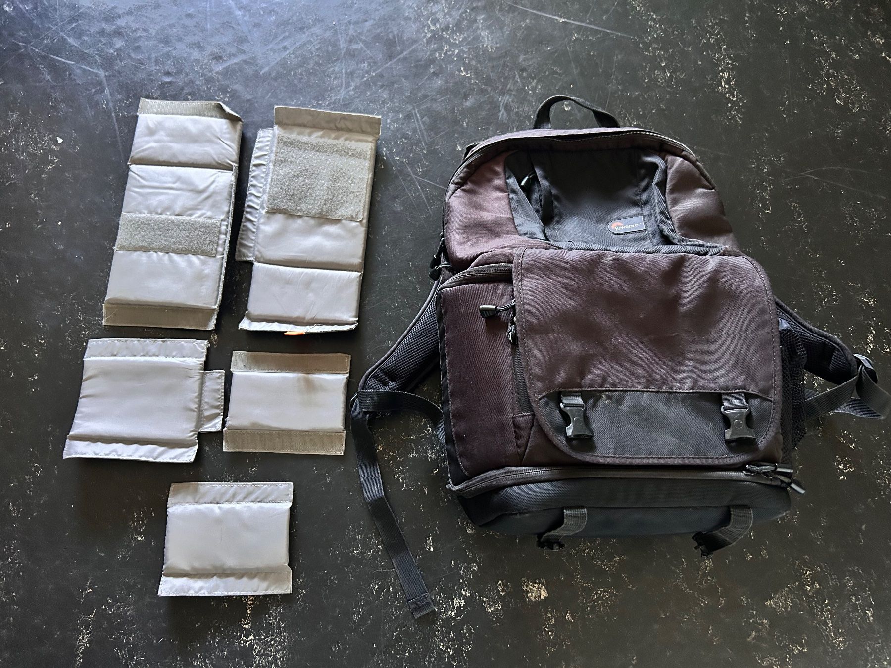 Zaini: Lowepro Fotorucksack - stark gebraucht – Usato da Bern venduto da inf_bdw8