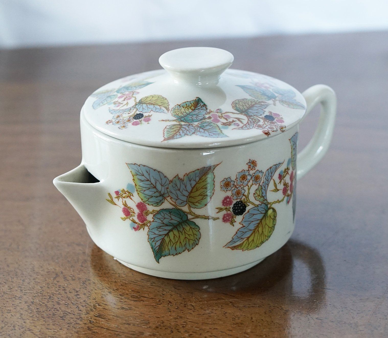 Set di piatti: Vintage Sahnekännchen mit Deckel – Usato da Sissach venduto da glrpmpfk