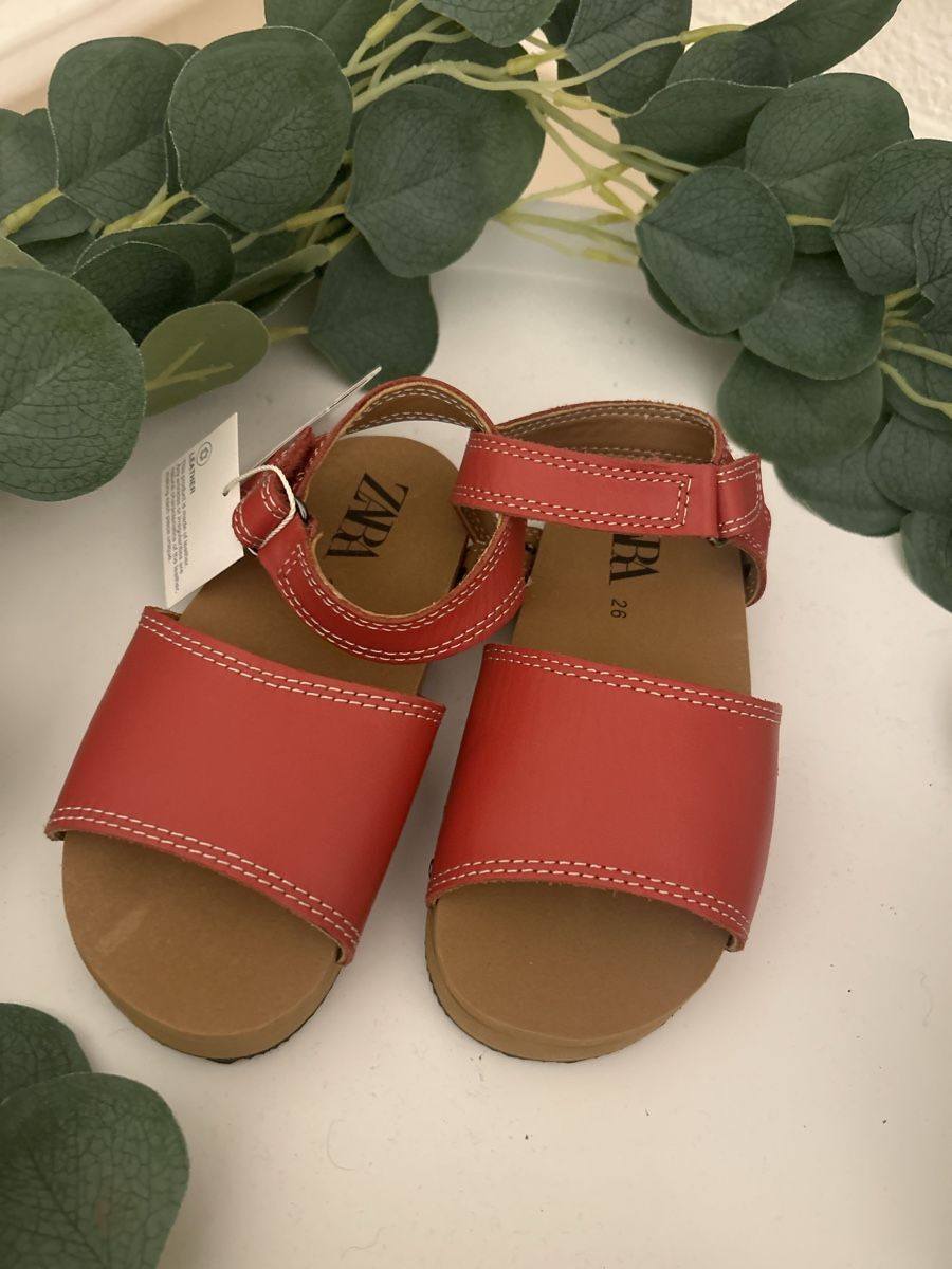 Zara Scarpe per ragazze: NEU Zara Sandalen, Rot, Leder, Gr. 26 – Nuovo (secondo la descrizione) da Rapperswil SG venduto da lilkate