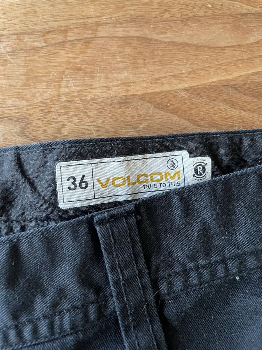 Volcom Hosen: Volcom Shorts – Gebraucht aus Winterthur von Ala_Minor 1