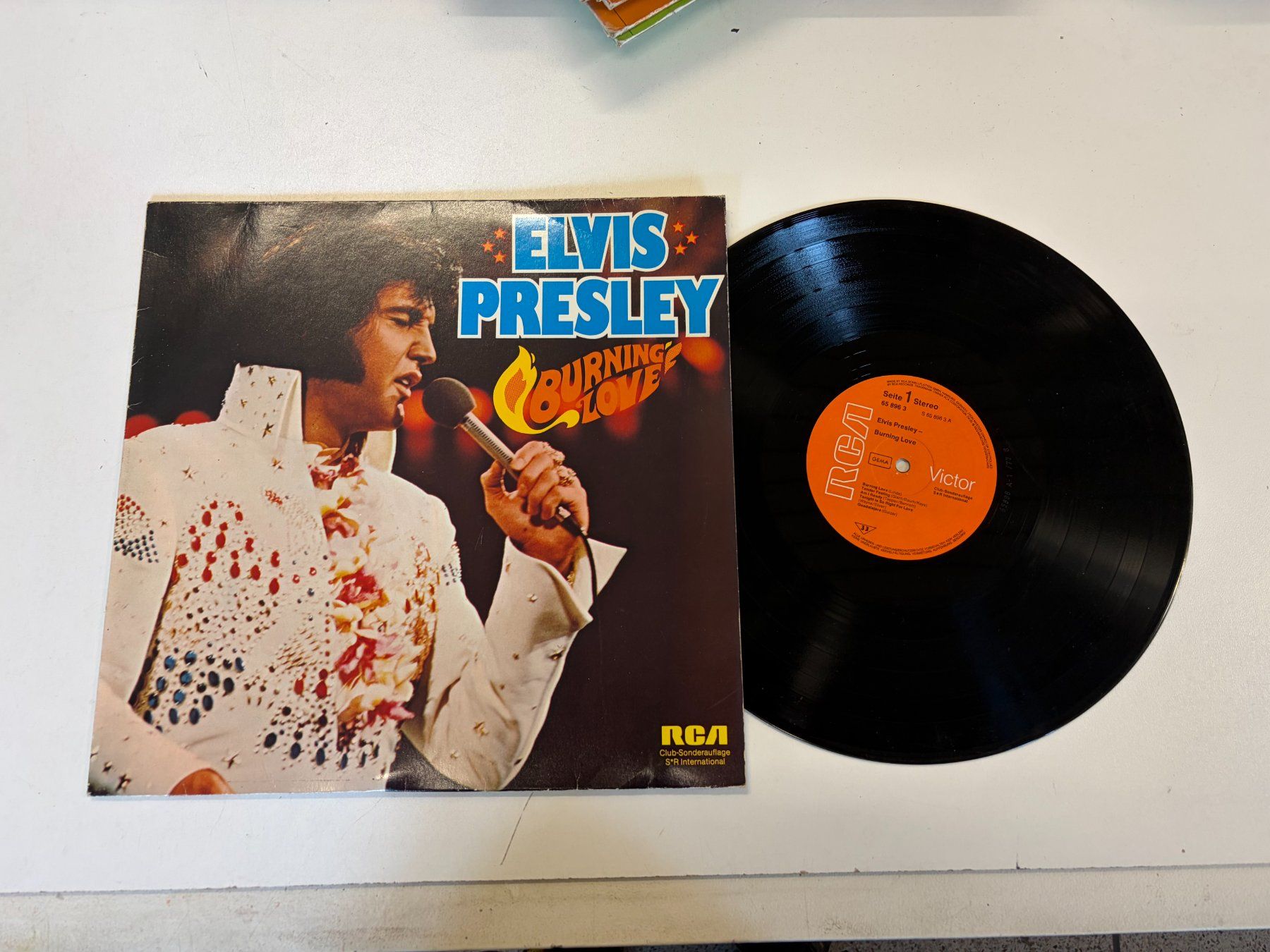 Schallplatten: LP Elvis Burning Love – Gebraucht aus Fislisbach von Zicke1958