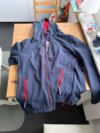 Superdry Windtrekker Jacket Size L - Ready for Autumn Advent