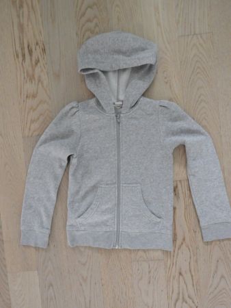 Kapuzenjacke grau mit Reissverschluss, Grösse 122/128