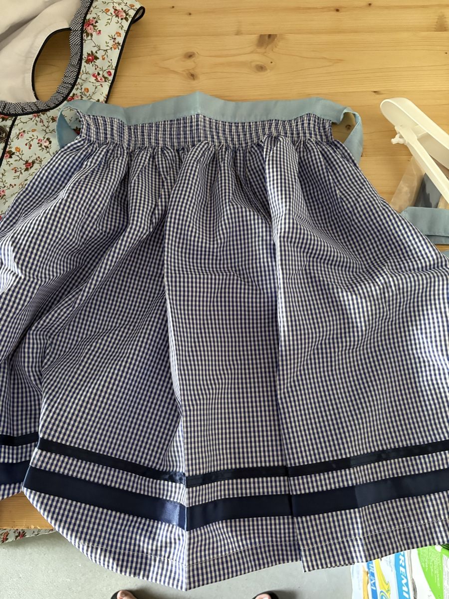 Vestiti: Dirndl Kleid mit Bluse und Schürze Blumenmuster hellblau – Nuovo e nell'imballaggio originale da Jonen venduto da tan_c7mk 5