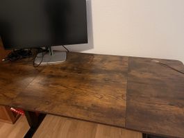 Schreibtisch gebraucht, guter Zustand - GRATIS