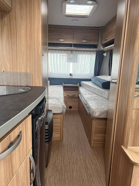 Véhicules de camping: ERIBA 470  – D'occasion à Schaffhausen par mic_2kx6 1