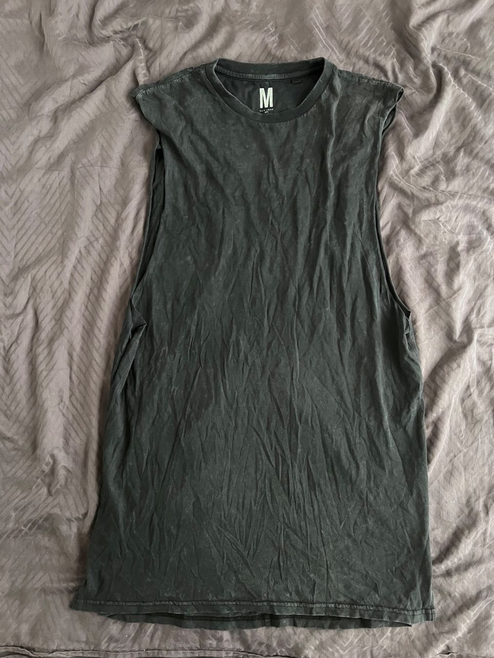 T-shirt: Tanktop – Usato da Burgdorf venduto da luc_b87g