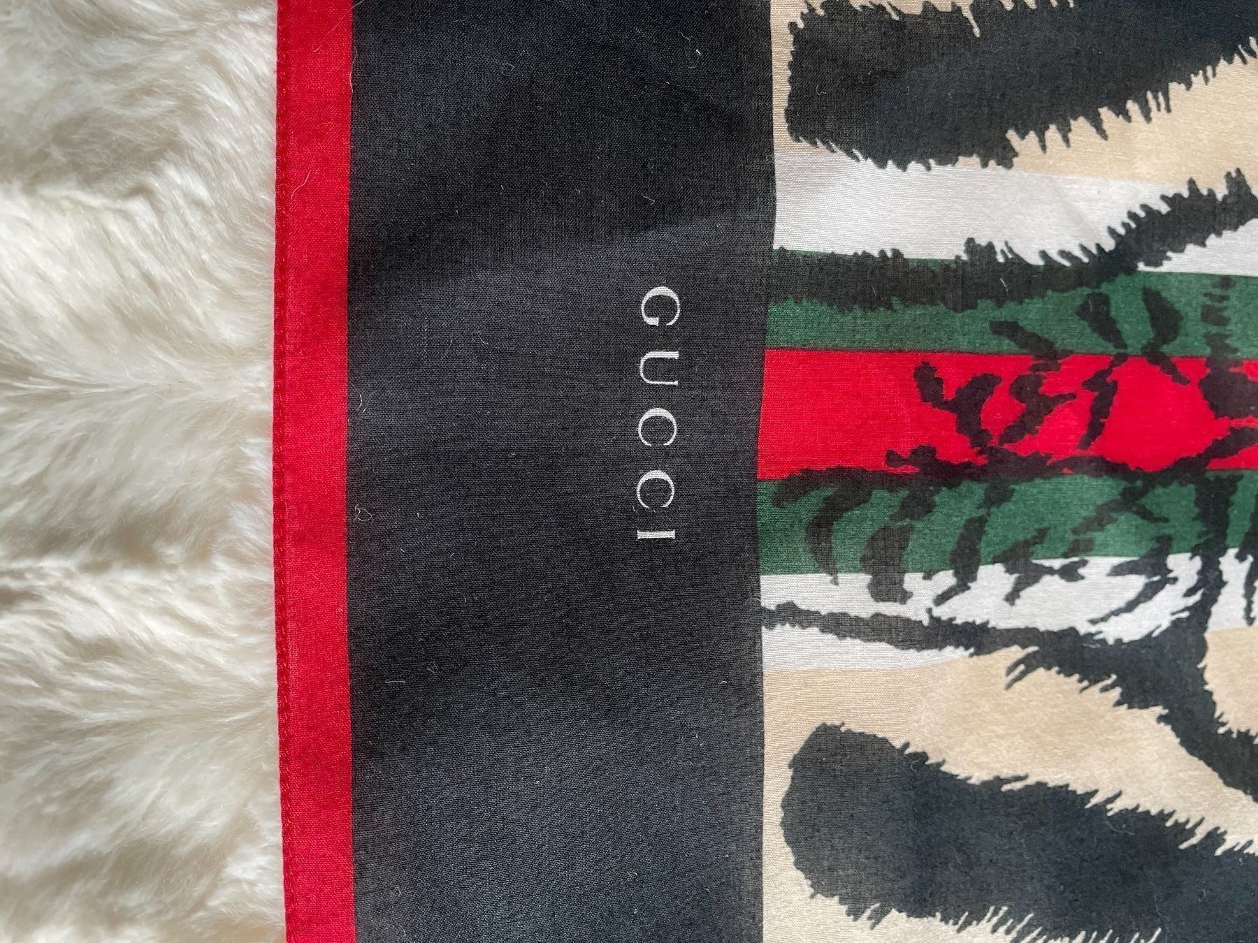 Gucci Foulard & Sciarpe: Gucci – Nuovo (secondo la descrizione) da Pully venduto da Kalissa 1