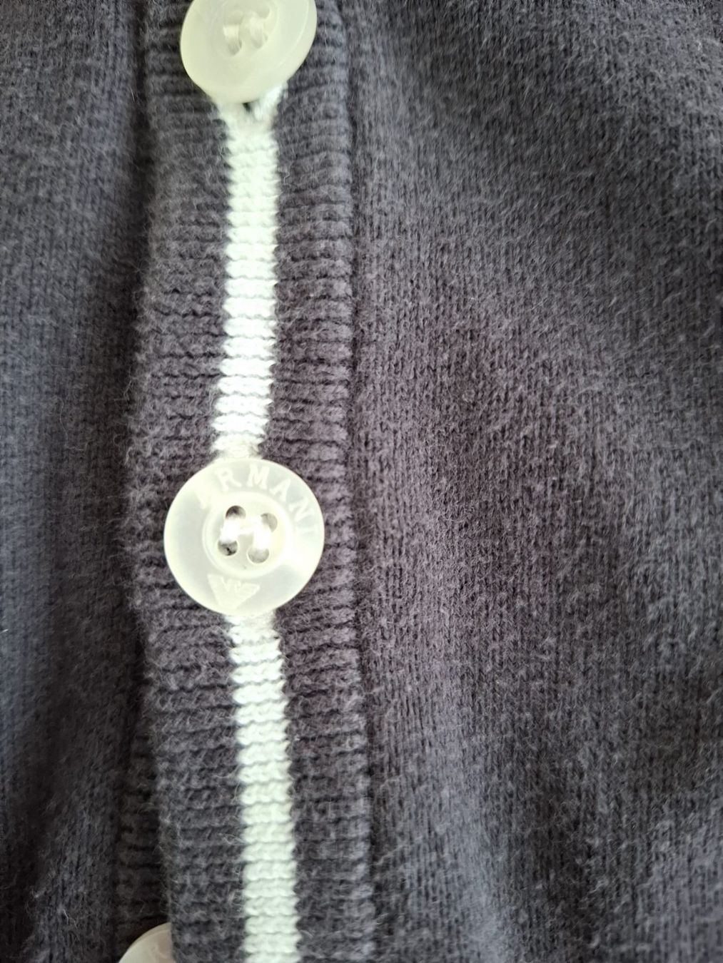 Armani Pullover & Sweatshirts: Armani Junior Strickjacke, Gr. 5 Jahre – Gebraucht aus Massagno von Michaela.F 4