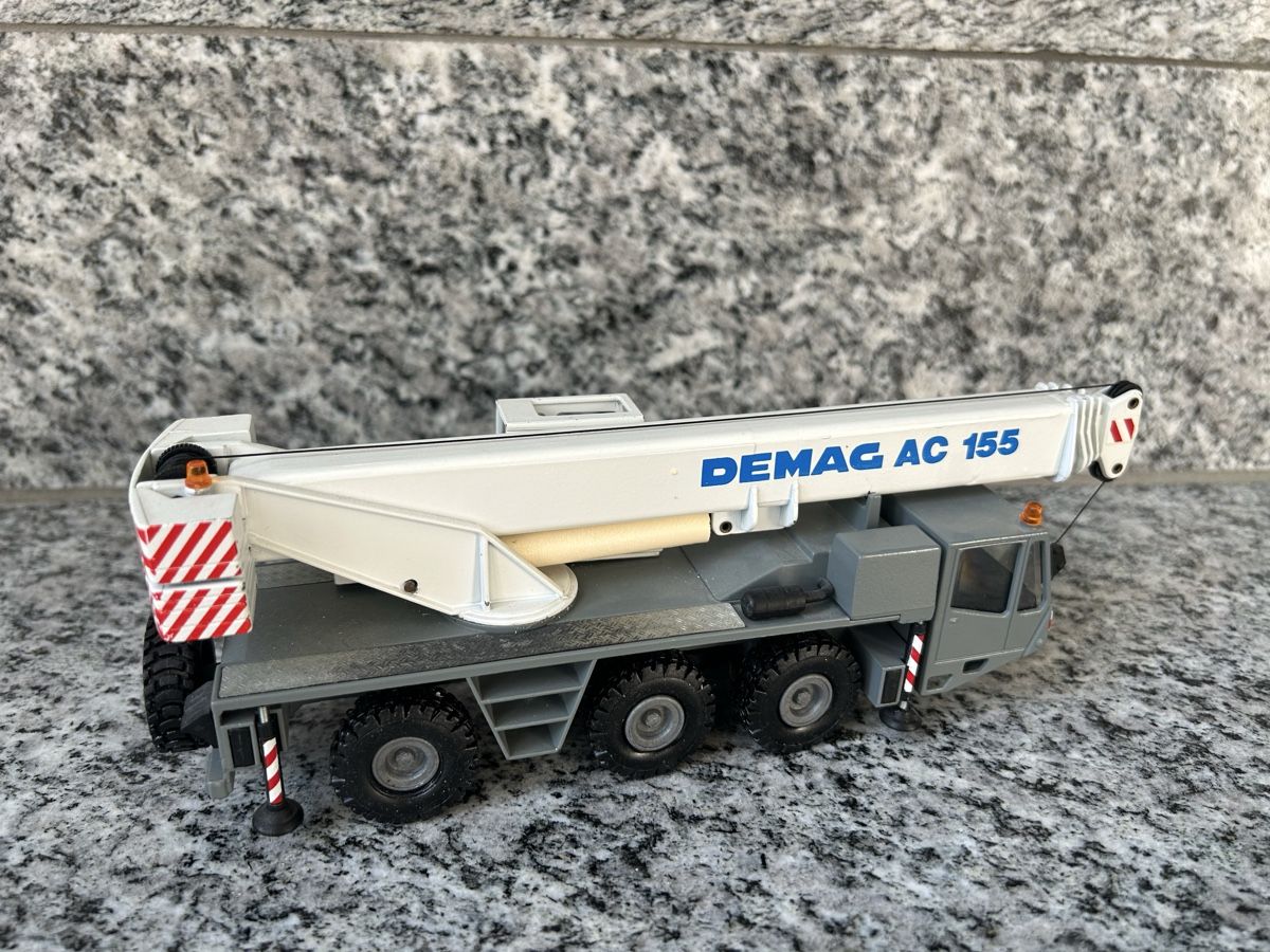 Modellbausätze & Standmodelle: Demag AC 155 Autokran, 1:50 – Gebraucht aus Horw von Tigercat635 1