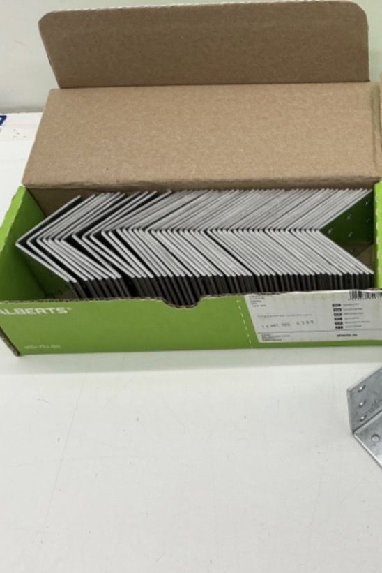 Alle Werkzeuge: 50x Lochplattenwinkel – Neu und originalverpackt aus Buchs AG von Werkstatt-Shop 1