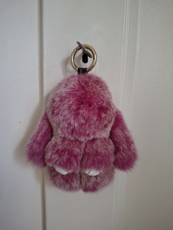 Accessoire de sac lapin rose en fausse fourrure 
