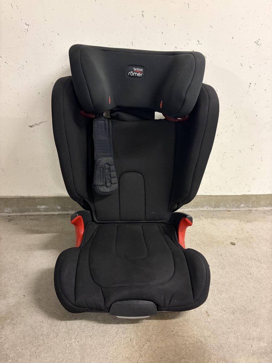 Britax Römer Auto-Kindersitze: Römer Britax Autositz – Gebraucht aus Urdorf von Alaska_4