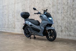 AVERSUS Falcon E-Roller 90km/h