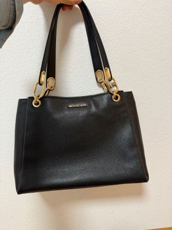 Michael Kors Handtasche, schwarzes Leder, neu mit Etikett!