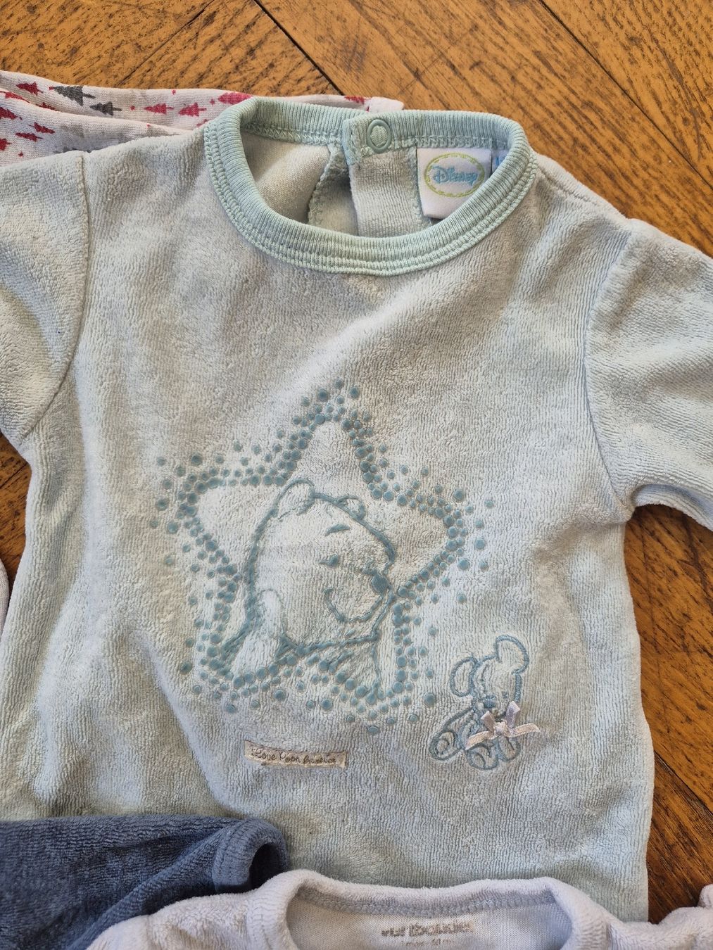 Kleiderpakete & -sets: Lot de 5 pyjamas bébé 3 mois (62 cm) – Gebraucht aus Yverdon-les-Bains von somiou 4