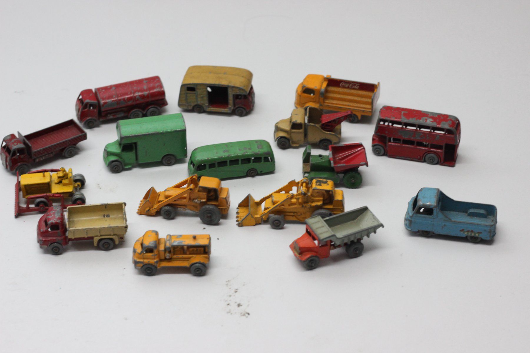 Lesney Modellini d'auto: 16 Lesney Matchbox Ende 50er Jahre – Usato da Zug venduto da raucher01 1