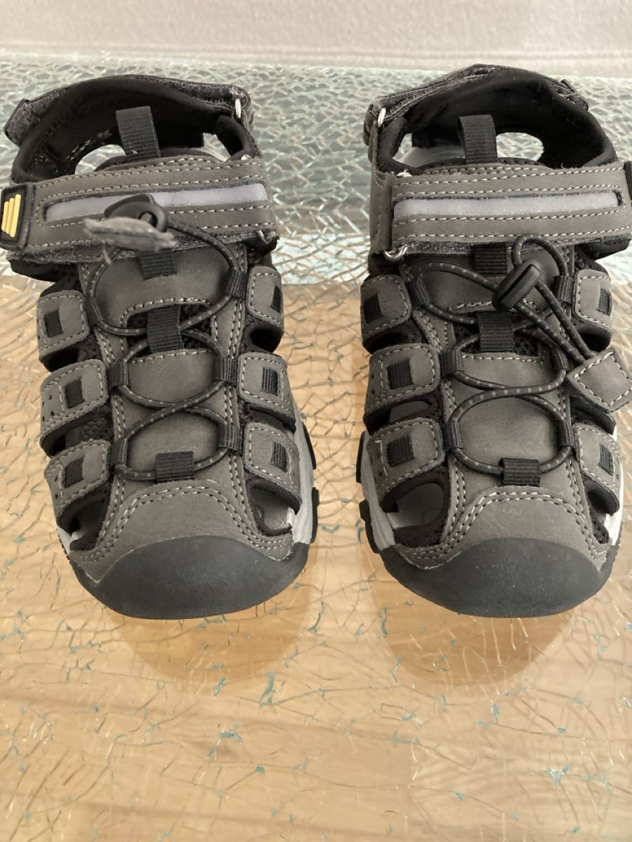 Schuhe für Jungen: Sandale Schuhe neu – Neu (gemäss Beschreibung) aus Root von dan_8pk5