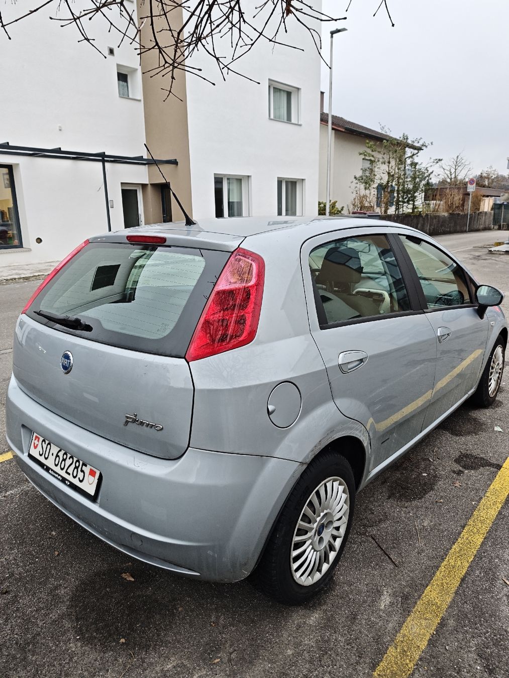 Fiat Autos: Fiat Punto 1.4 8V ab 1fr.- – D'occasion à Derendingen par Mehmeto 7
