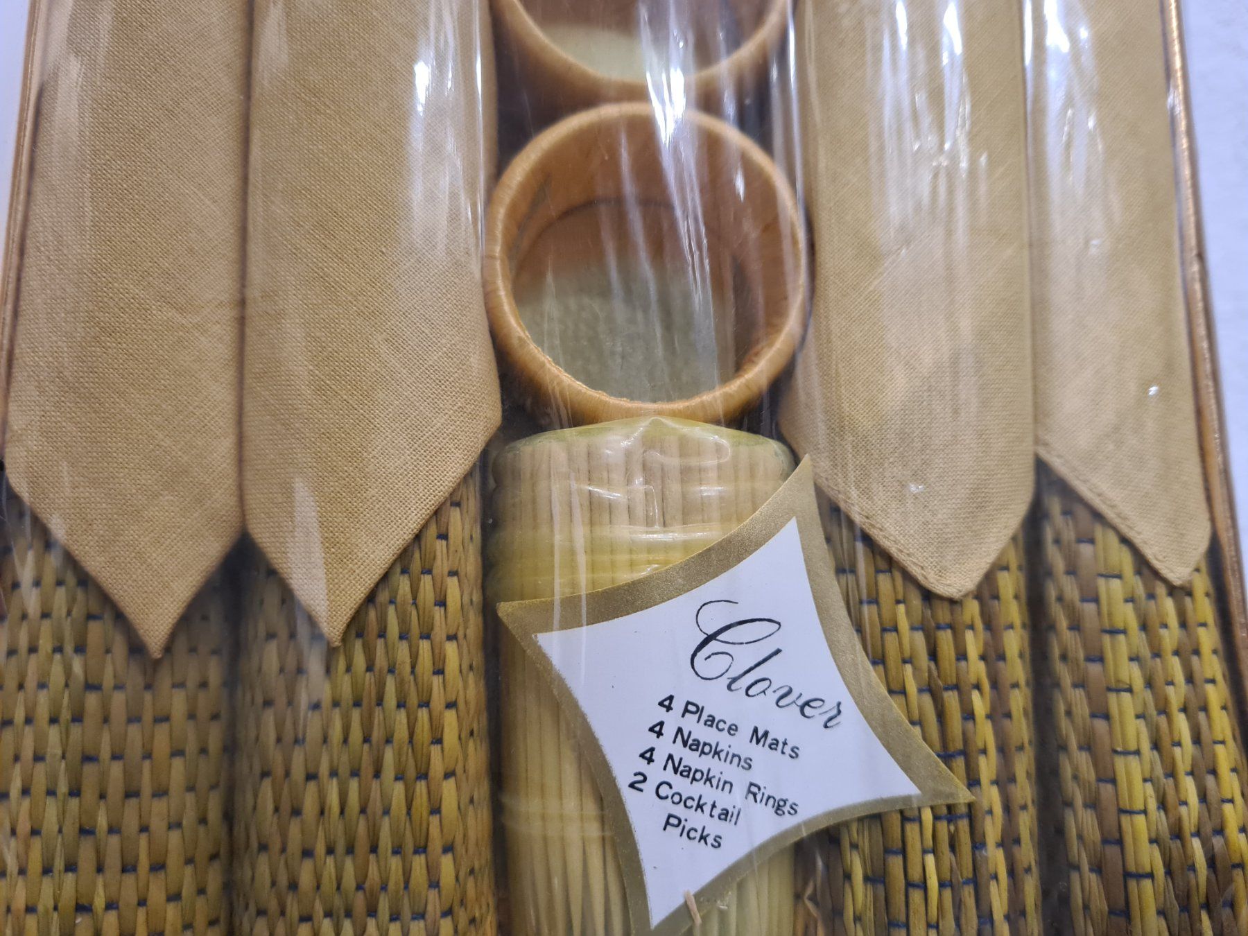 Set di tavolo e panche: 14 tlg.Tisch Sets, Korbgeflecht, originalverpackt – Nuovo e nell'imballaggio originale da Amriswil venduto da used2use 3