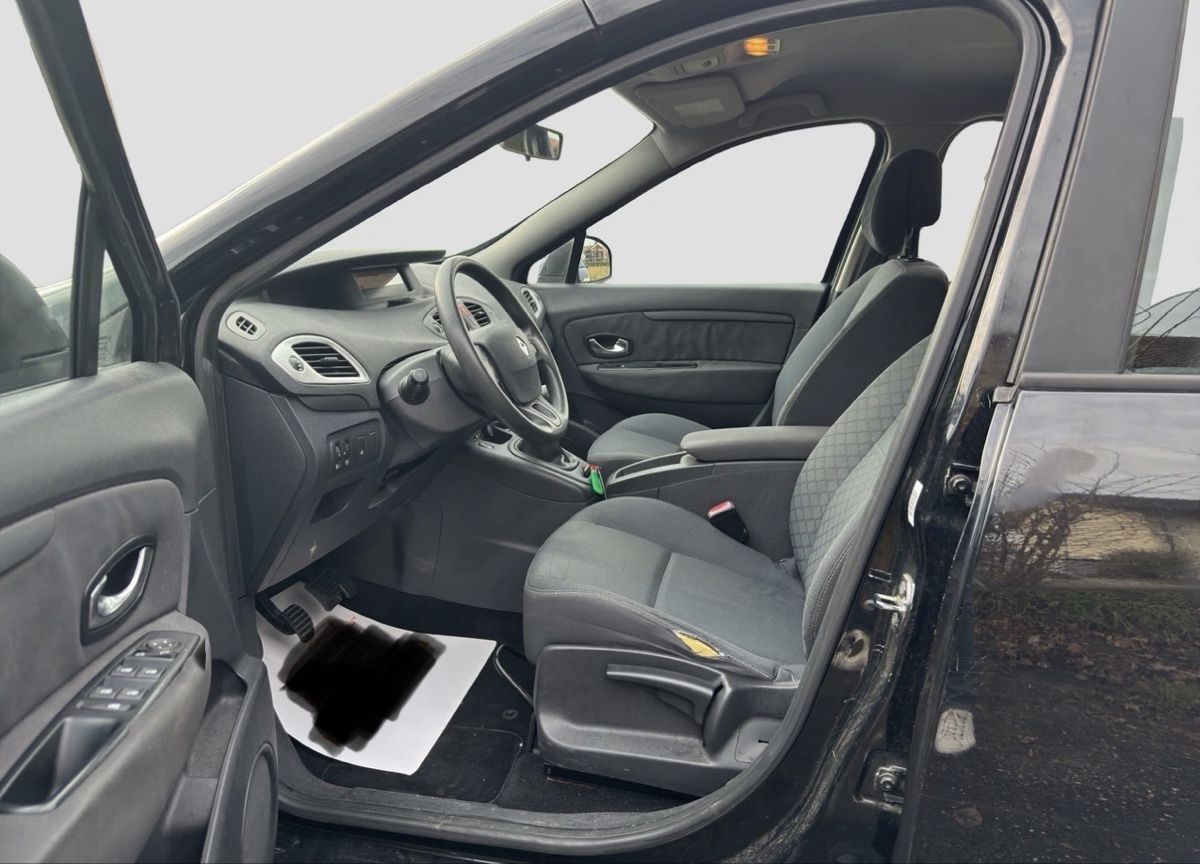 Renault Automobili: Renault Scenic Turbo 1.6 – Nuovo (secondo la descrizione) da Yverdon-les-Bains venduto da hal_jq27 5