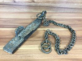 Antiker kleinerer Brems oder Radschuh für Holzwagen