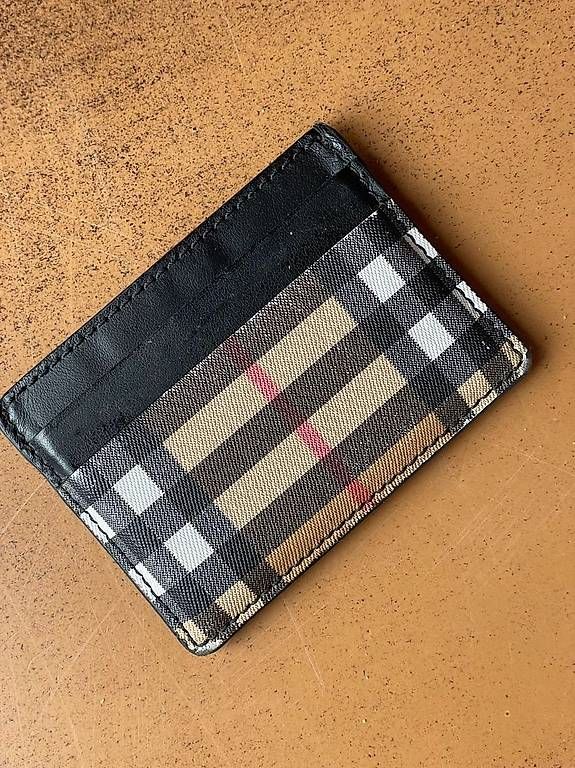 Burberry Brieftaschen: Burberry Portemonnaie Leder – Gebraucht aus Glattfelden von CaptainM12