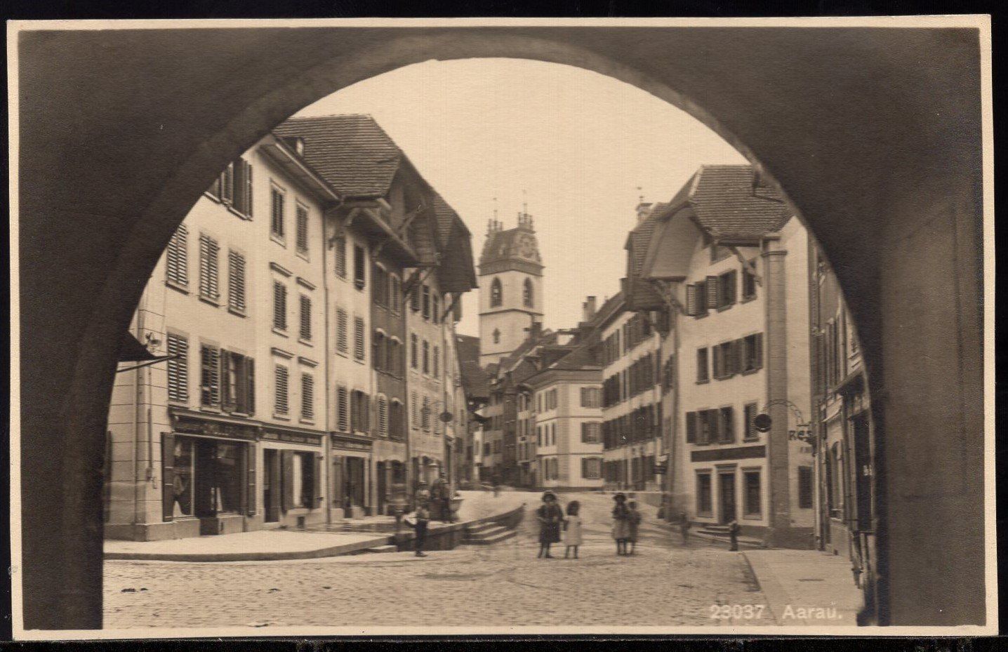 Ansichtskarten: Aarau  Blick gegen Kirche – Gebraucht aus Aarau von kufi44